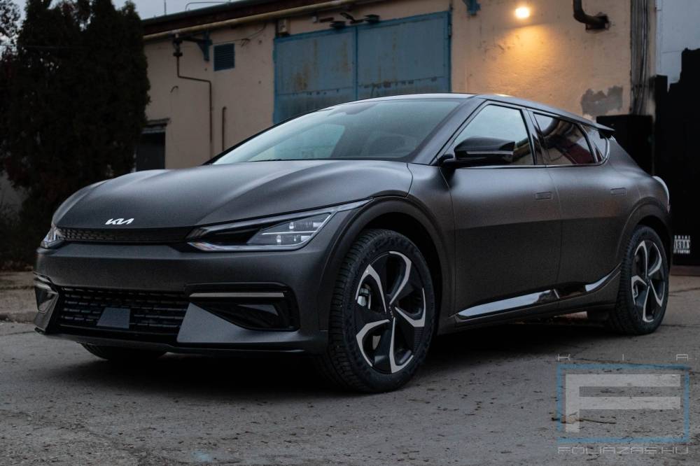 Kiafóliázás KIA EV6 Teckwrap HM01 Darg Grey Silk Csepel bal első nézet galéria kép